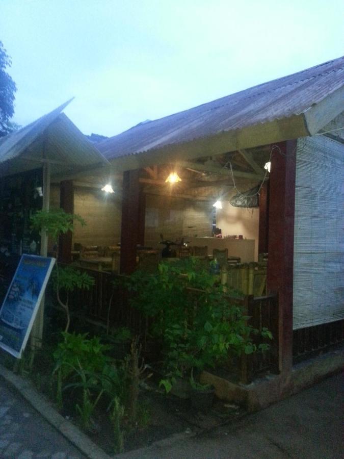Family Bungalow Gili Meno Eksteriør bilde