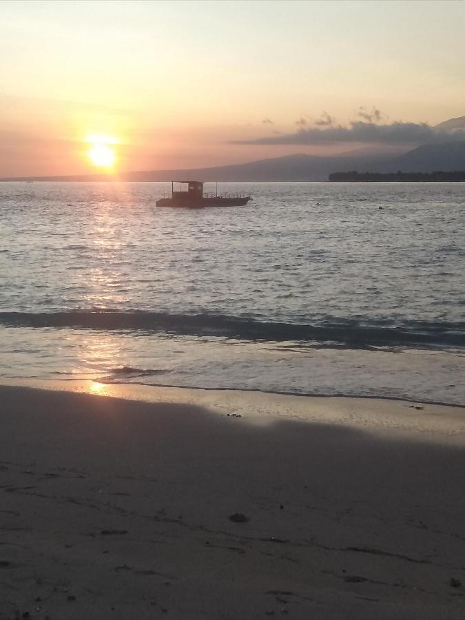 Family Bungalow Gili Meno Eksteriør bilde