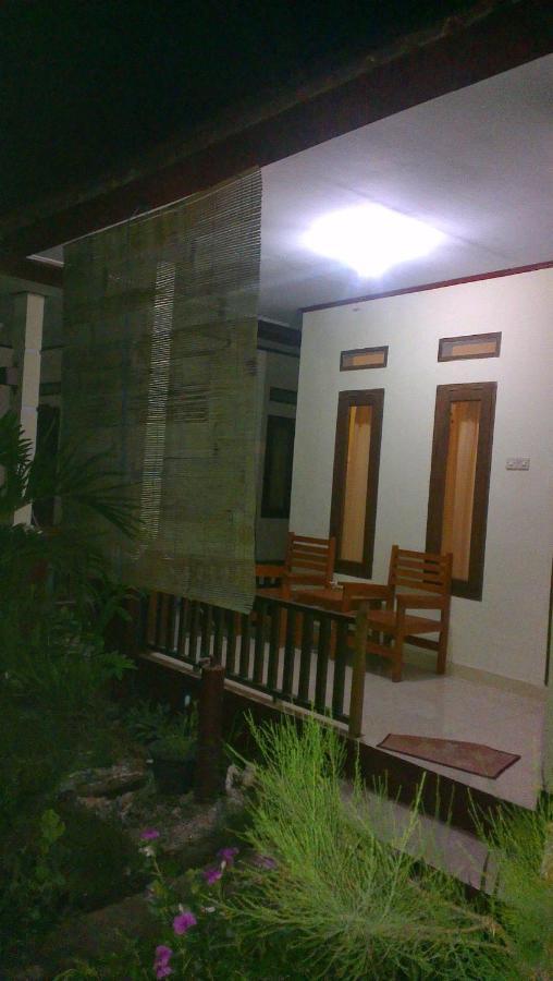 Family Bungalow Gili Meno Eksteriør bilde