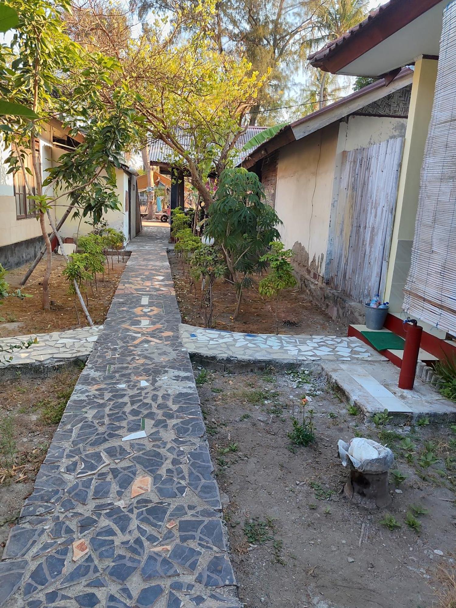 Family Bungalow Gili Meno Eksteriør bilde